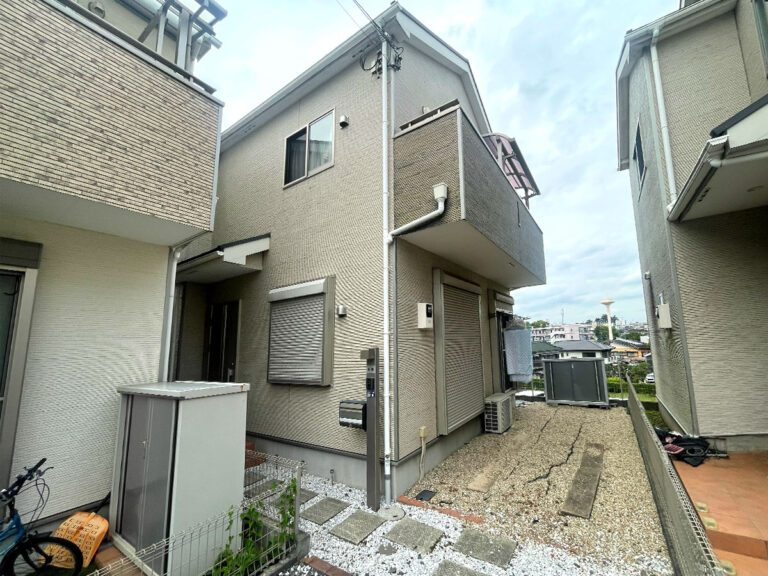綾瀬市寺尾本町1丁目